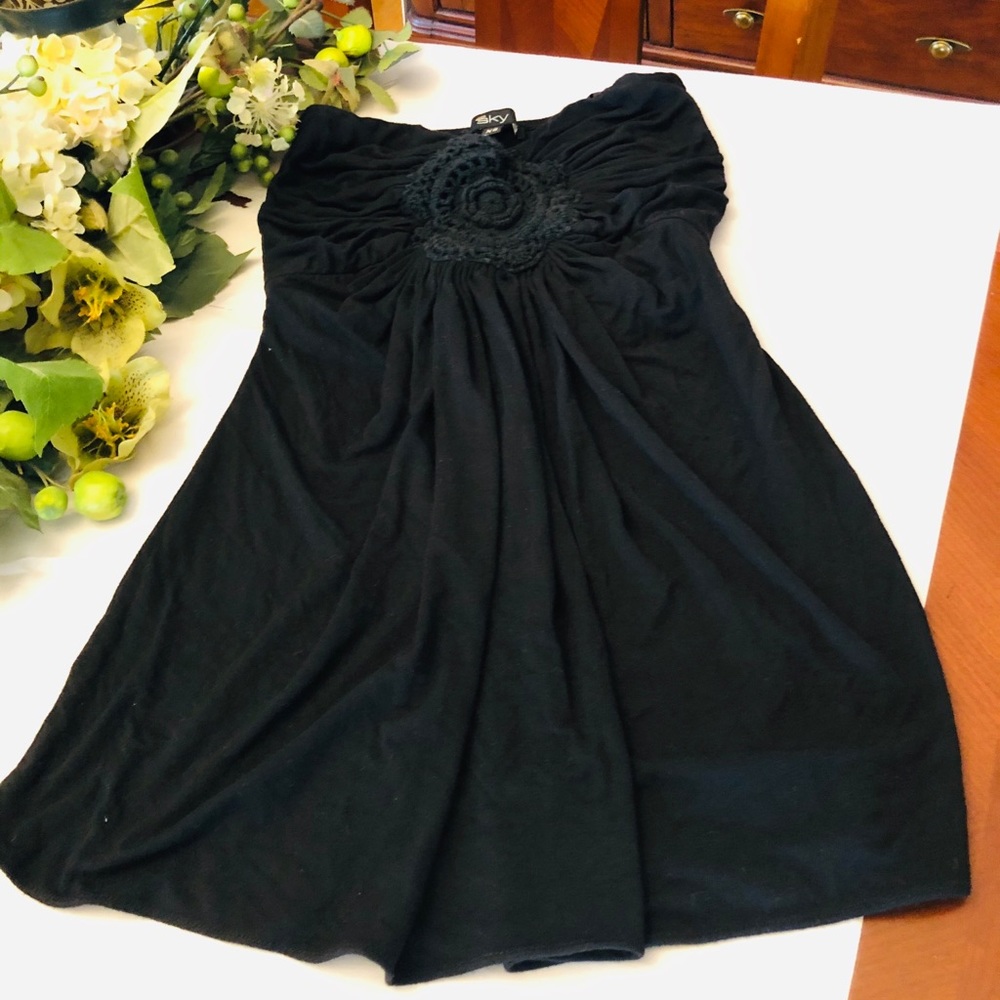 Sky strapless top